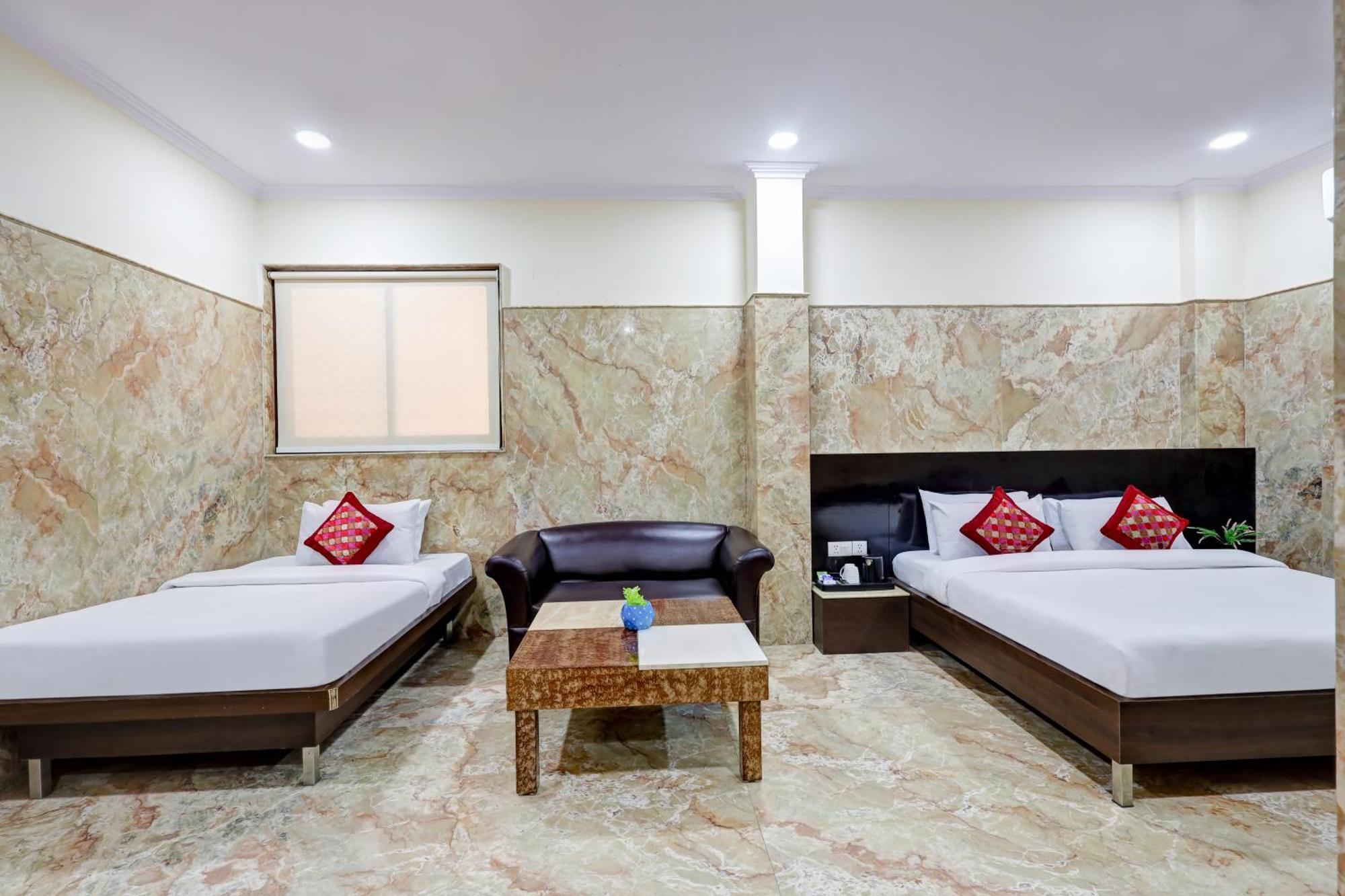 Hotel Singh Palace Дели Экстерьер фото